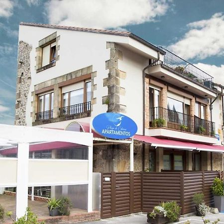 Apartamentos Playa De Cóbreces Eksteriør billede