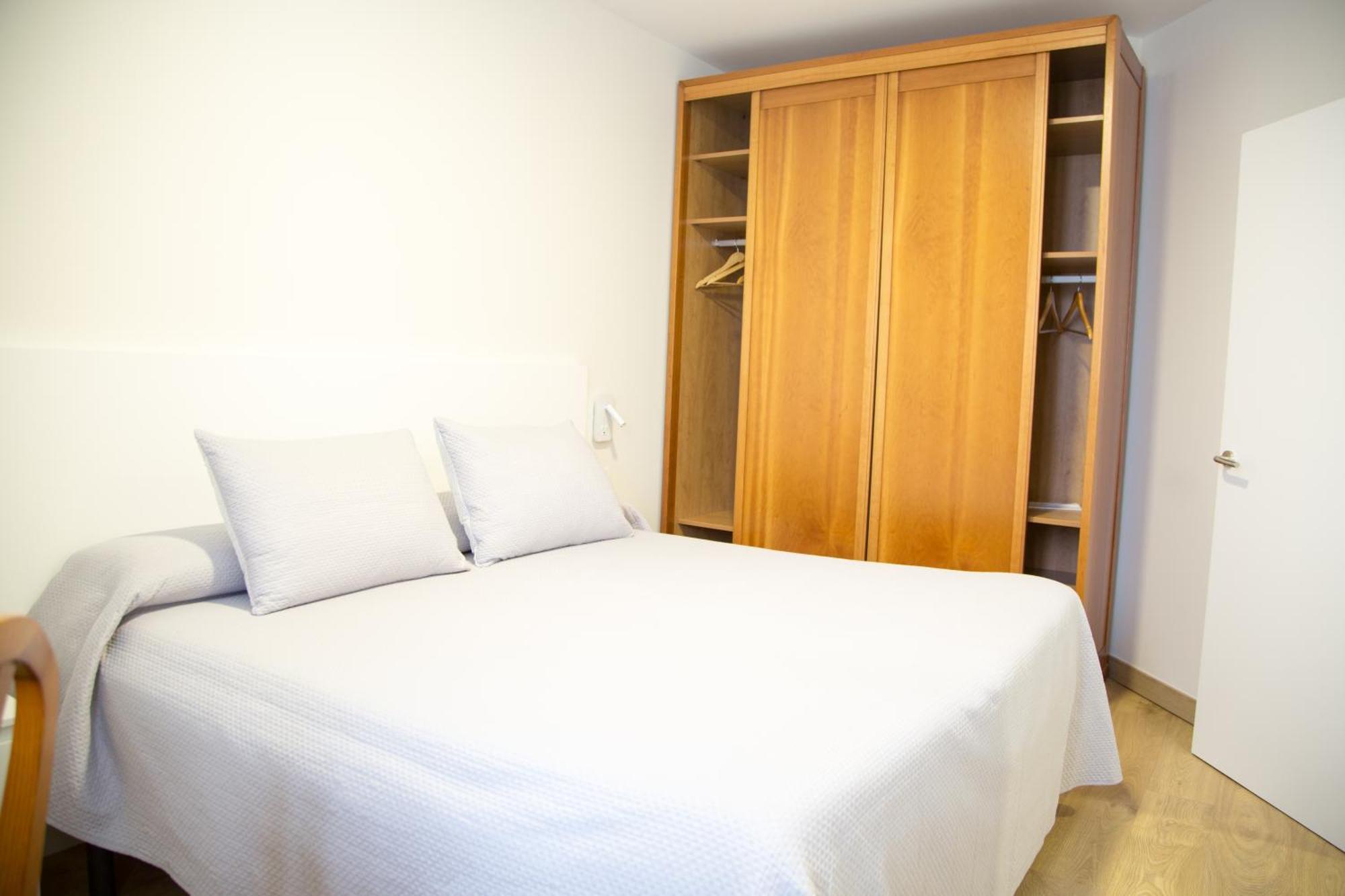 Apartamentos Playa De Cóbreces Eksteriør billede